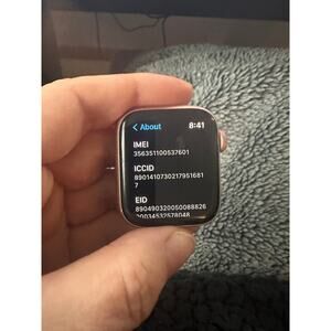 Apple Watch Series 5 - Pink Case Aluminum Case- 40mm